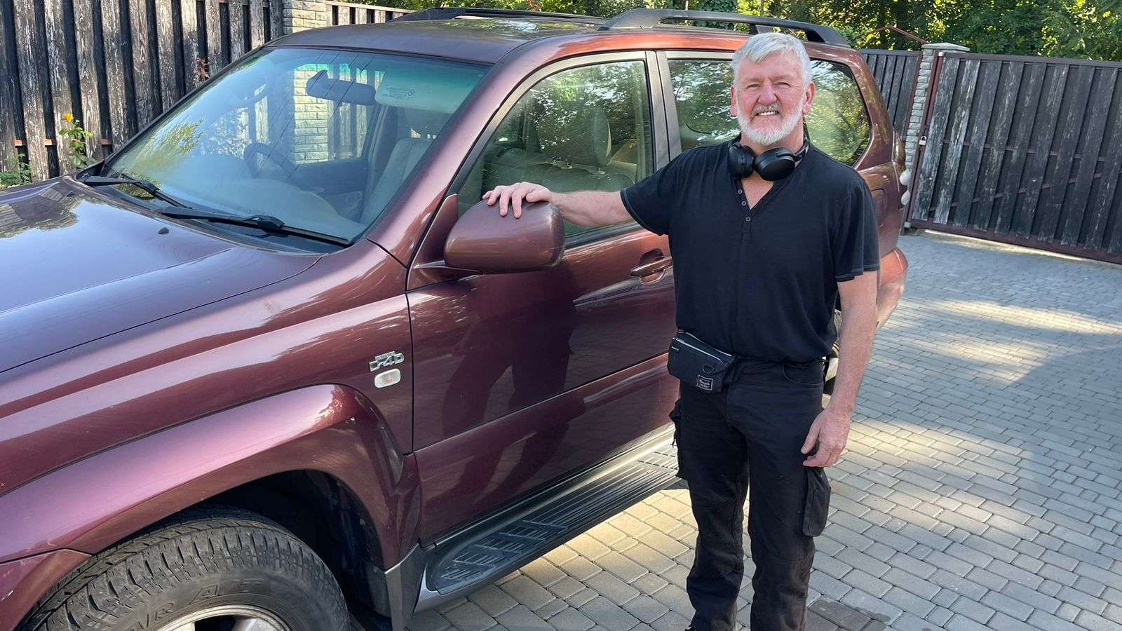 Vehicle Delivered By D2SL To Ukraine Donated Vehcicle From UK to Ukraine